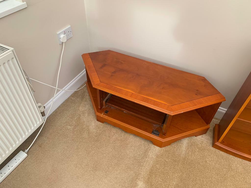 Yew lounge furniture set in Broadstone, Dorset Gumtree