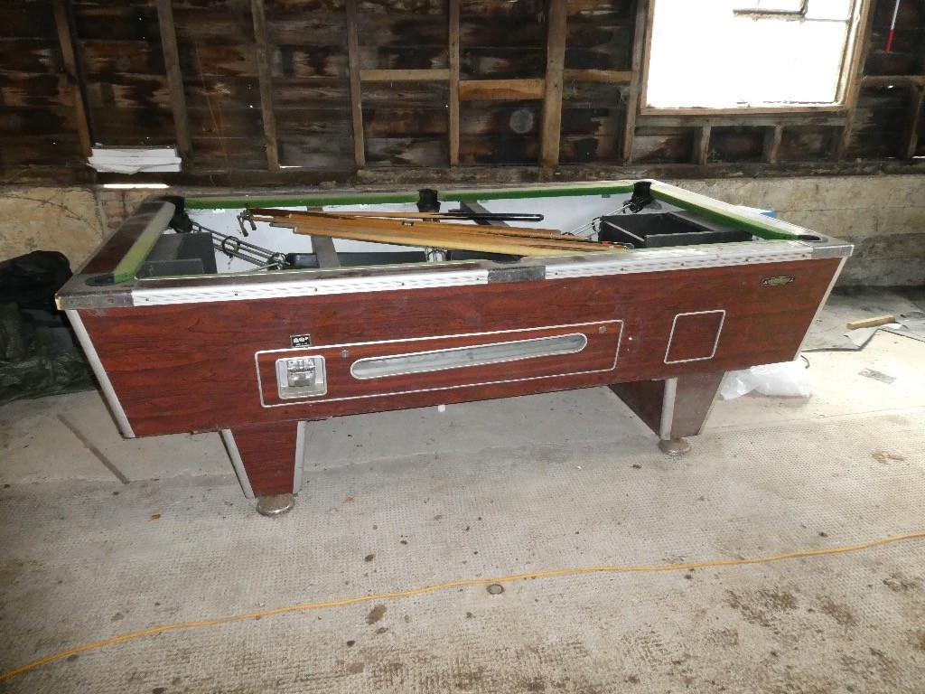 super size pool table