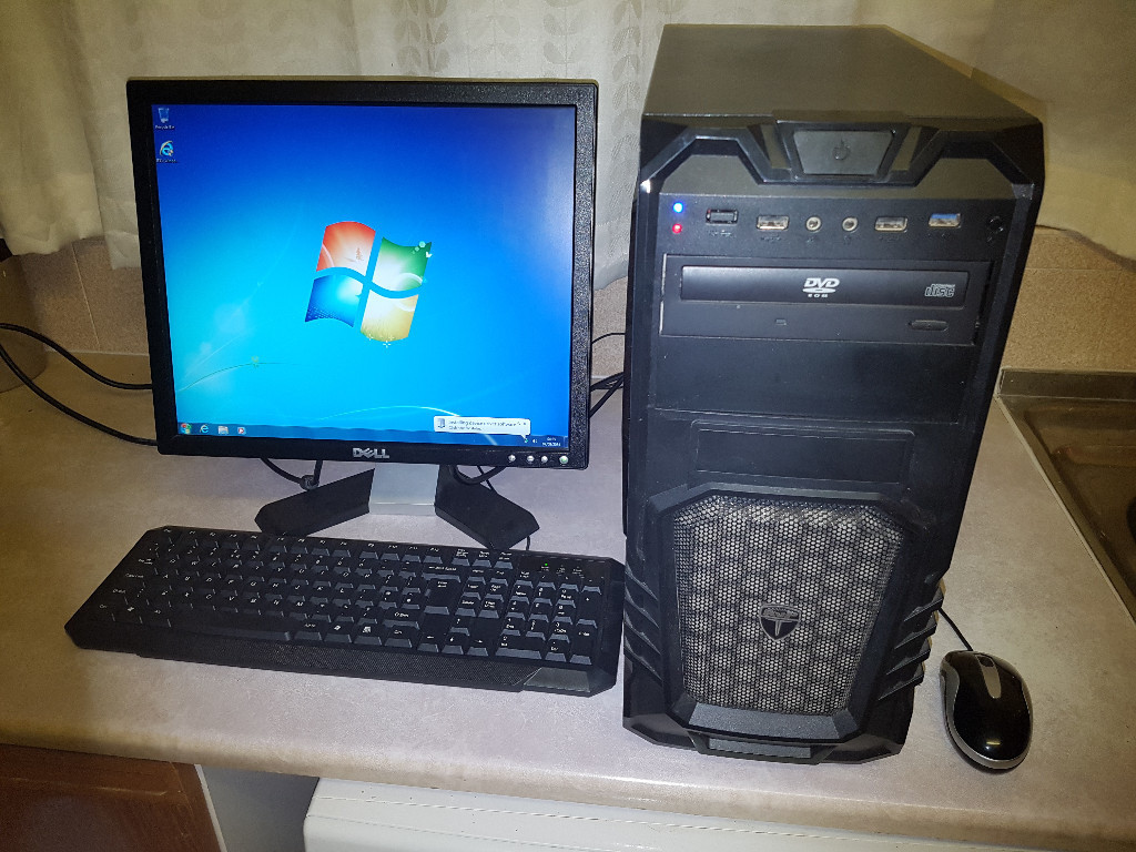 Tower gaming PC with monitor & accessories with Windows 7 in Heacham