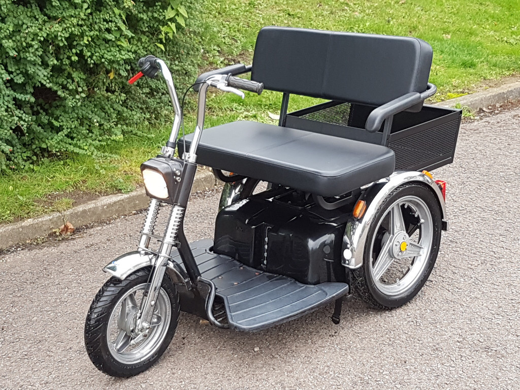 8mph Two Seater TGA Supersport Mobility Scooter *DELIVERY POSSIBLE