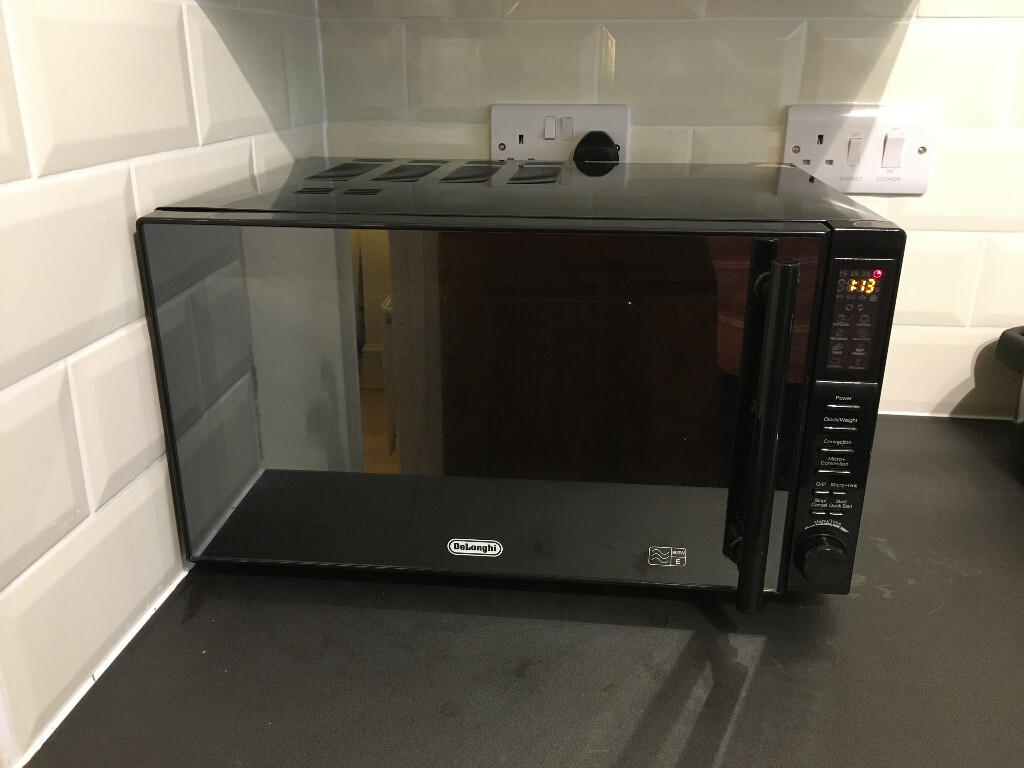 DeLonghi Combination Microwave Oven Grill Conventional Oven | in Exeter