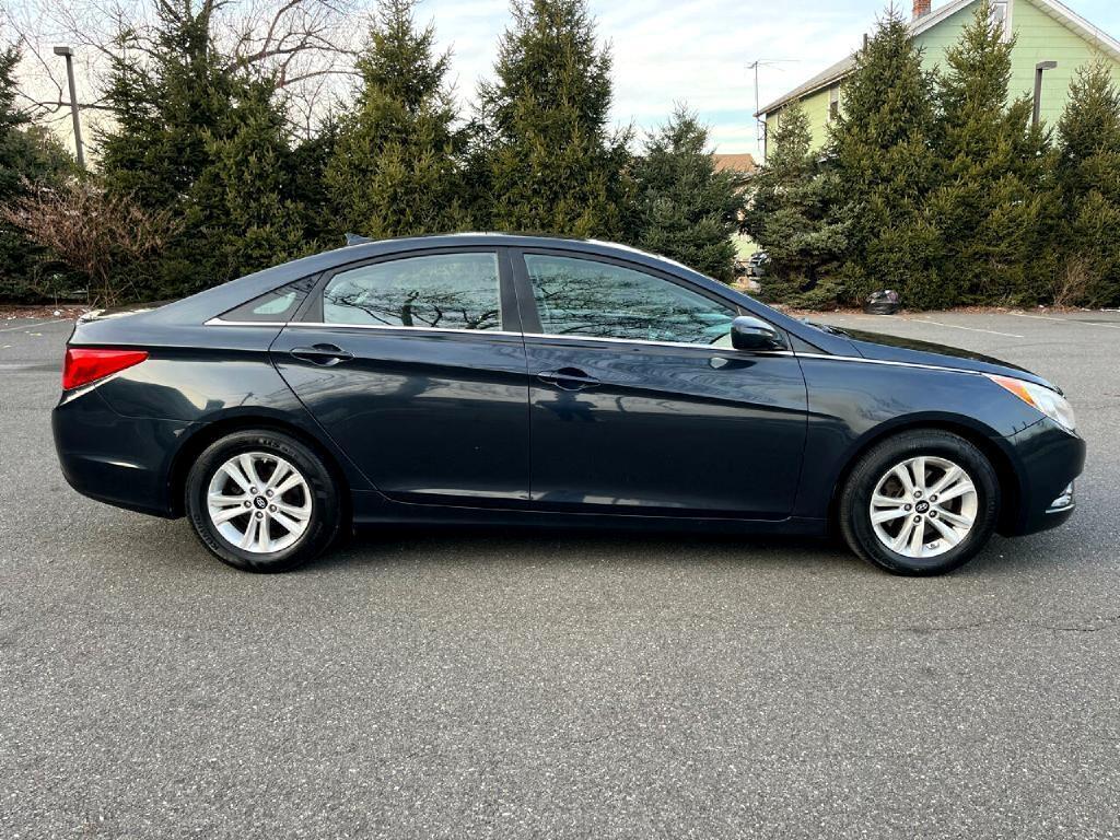 Owner 2013 Hyundai Sonata, Blue with 54396 Miles available now!