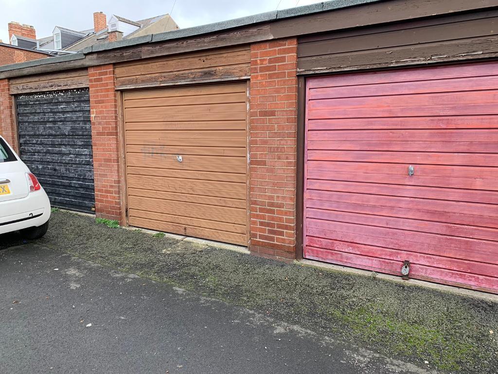 Creatice Garage Door Gateshead for Large Space