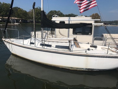 1984 Catalina 25 sailboat