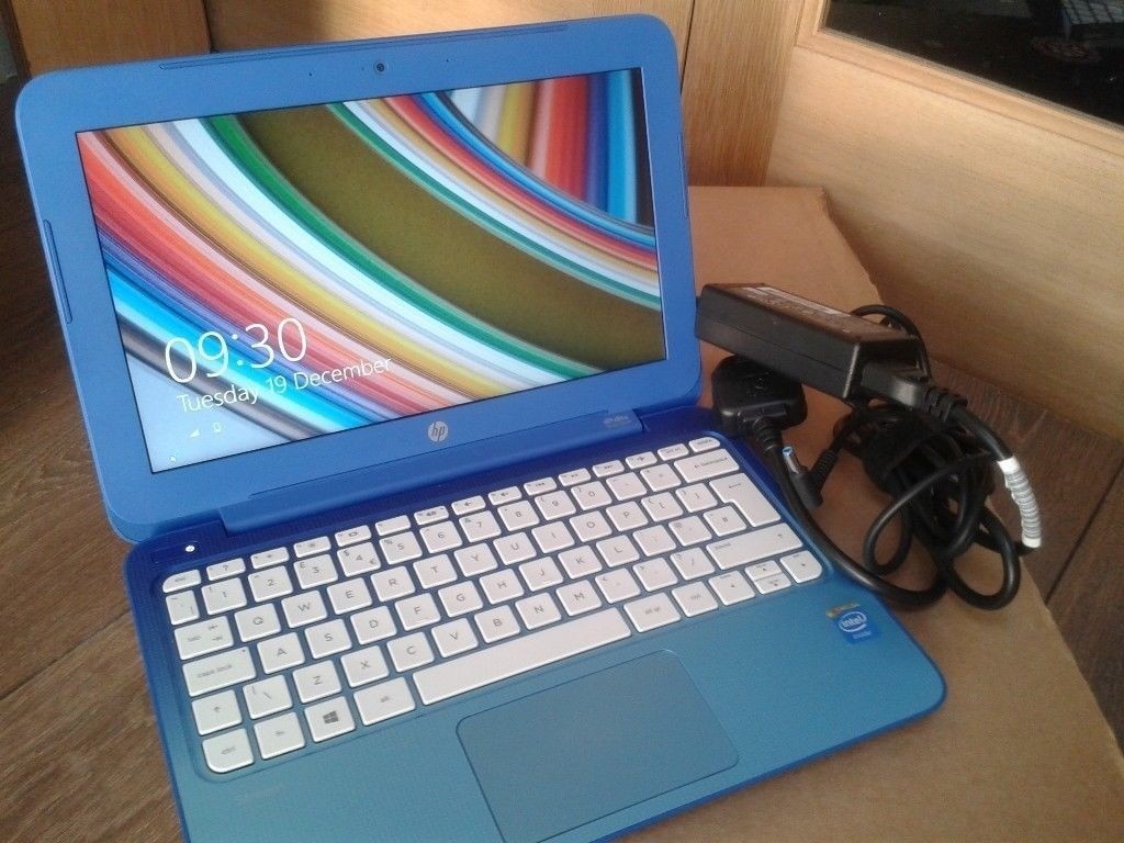 HP Stream laptop, Blue, HDMI, HD, eMMS 32GB, cost 189