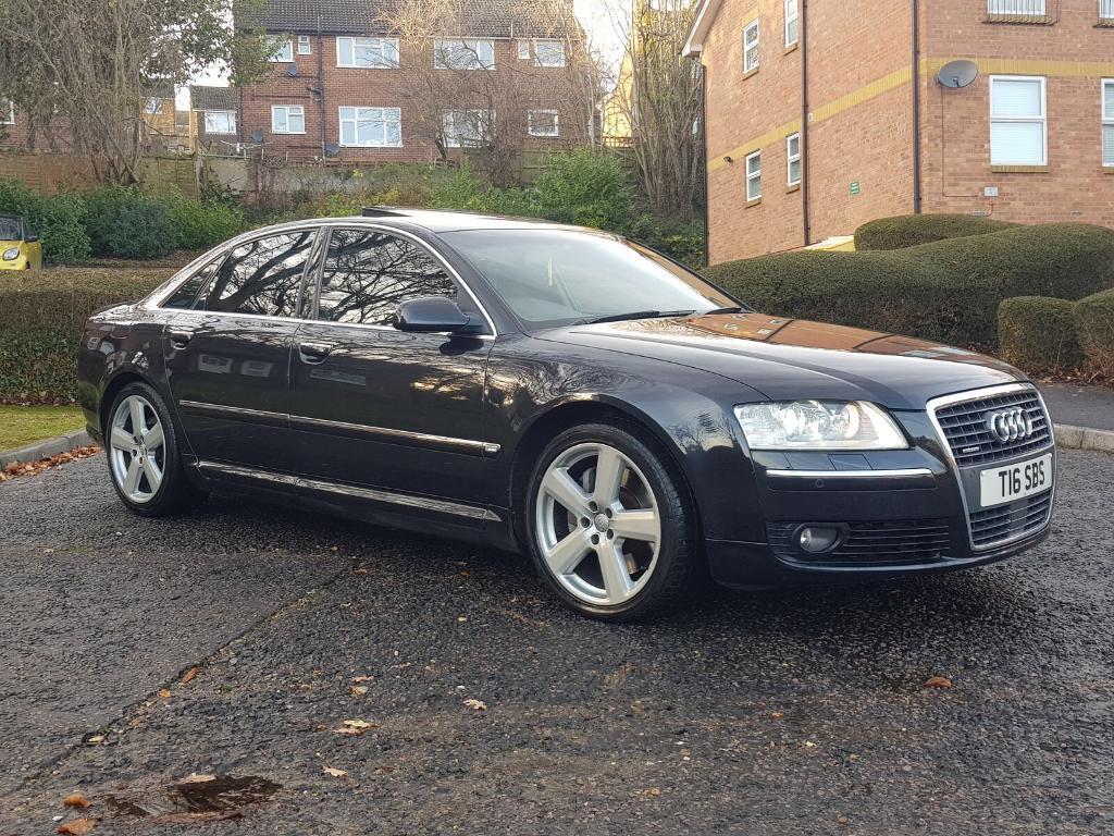 Audi a8 v8