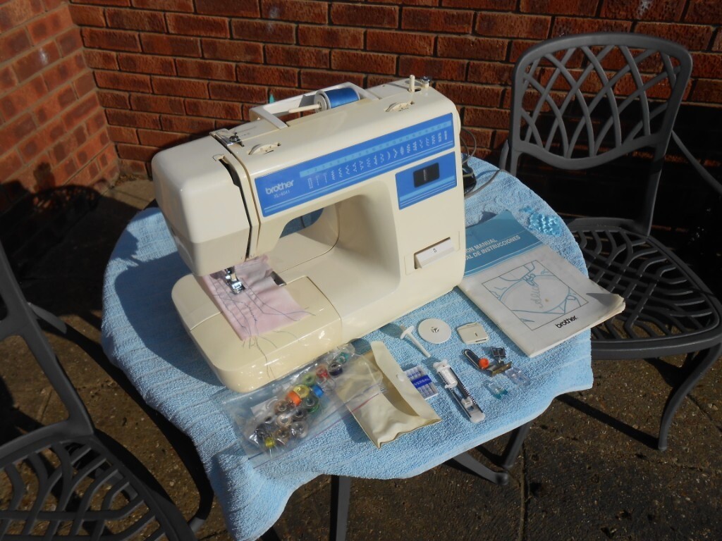 BROTHER SEWING MACHINE. Model XL/4041. Great Condition,All Good. in