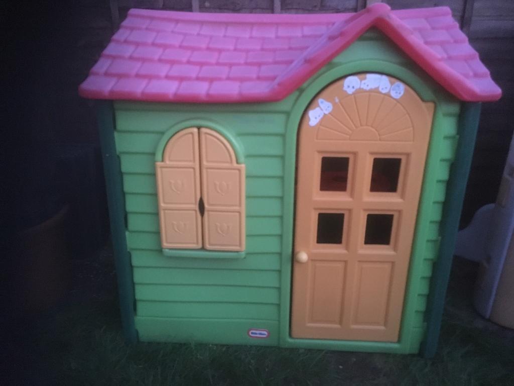 kids little tikes cottage/playhouse in Pershore, Worcestershire Gumtree
