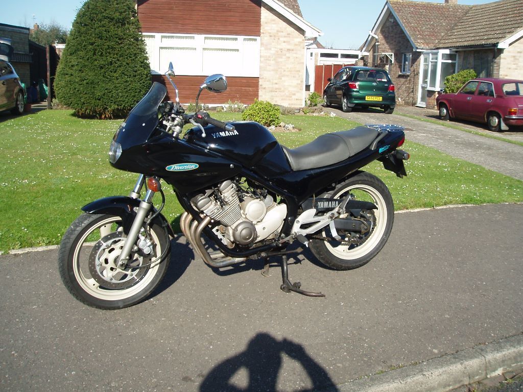 Yamaha XJ400S Diversion Black 1994 In Bognor Regis West Sussex