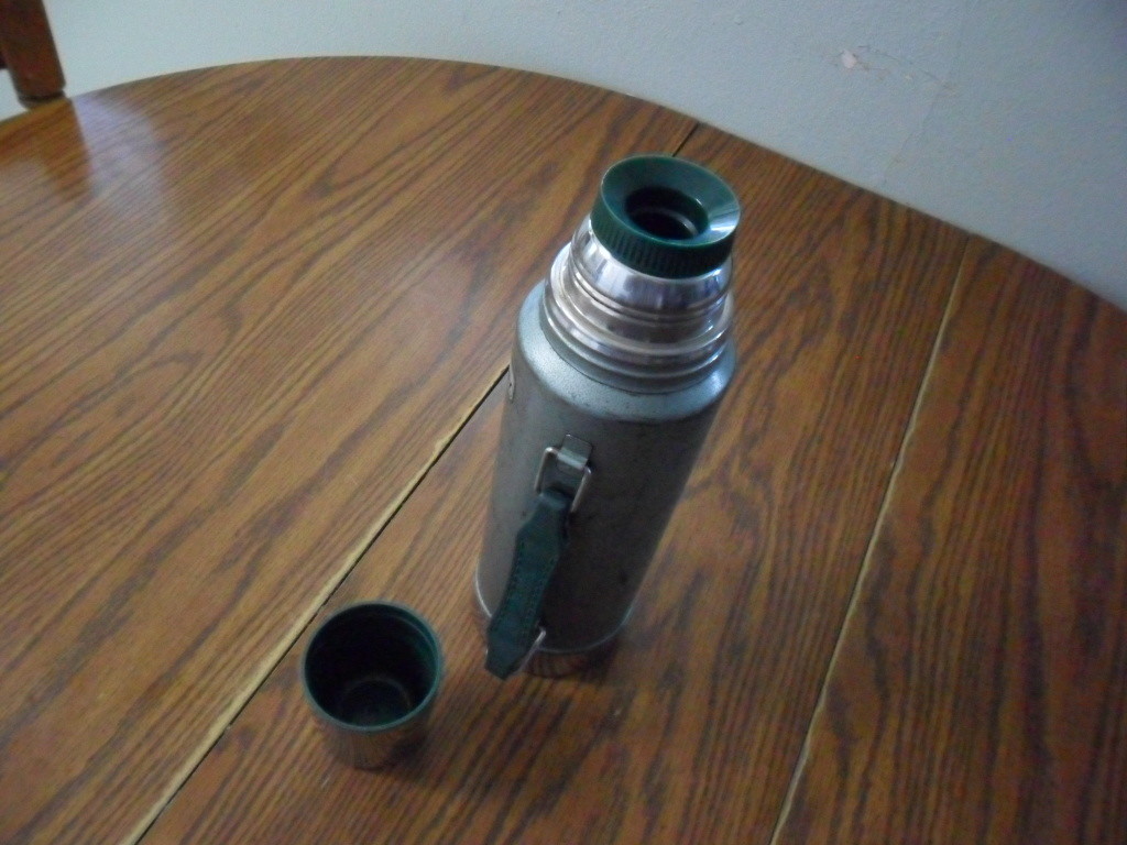 Vintage Stanley Aladdin A-944DH Thermos Vacuum Bottle Made in USA