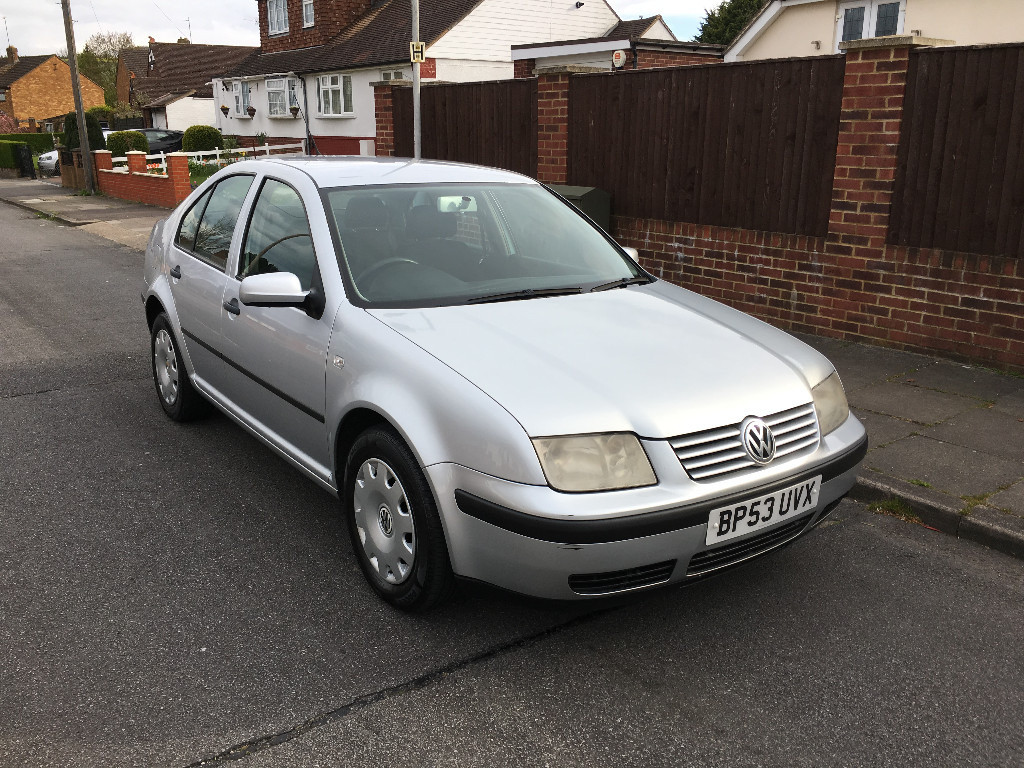 Volkswagen Bora 1.9 TDi S Diesel 90 BHP Manual Saloon 4 Door Silver
