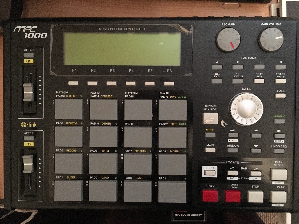 Unboxed Akai Mpc 1000