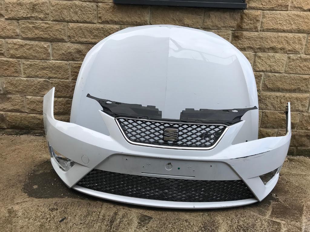 Genuine Seat FR Front Bumper & 2013201420152016 in Bradford, West Yorkshire