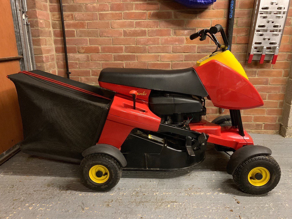 Wolf Scooter Rideon Lawn Mower Fantastic condition and just serviced