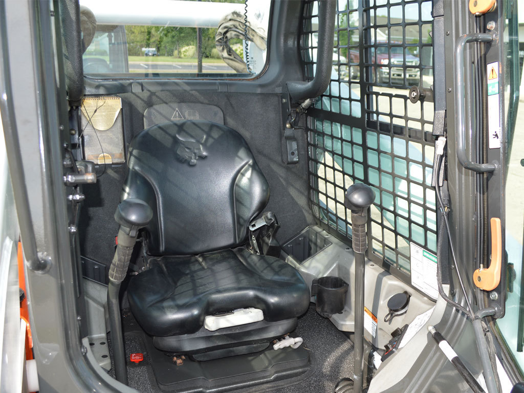 BOBCAT S650 SKID STEER LOADER