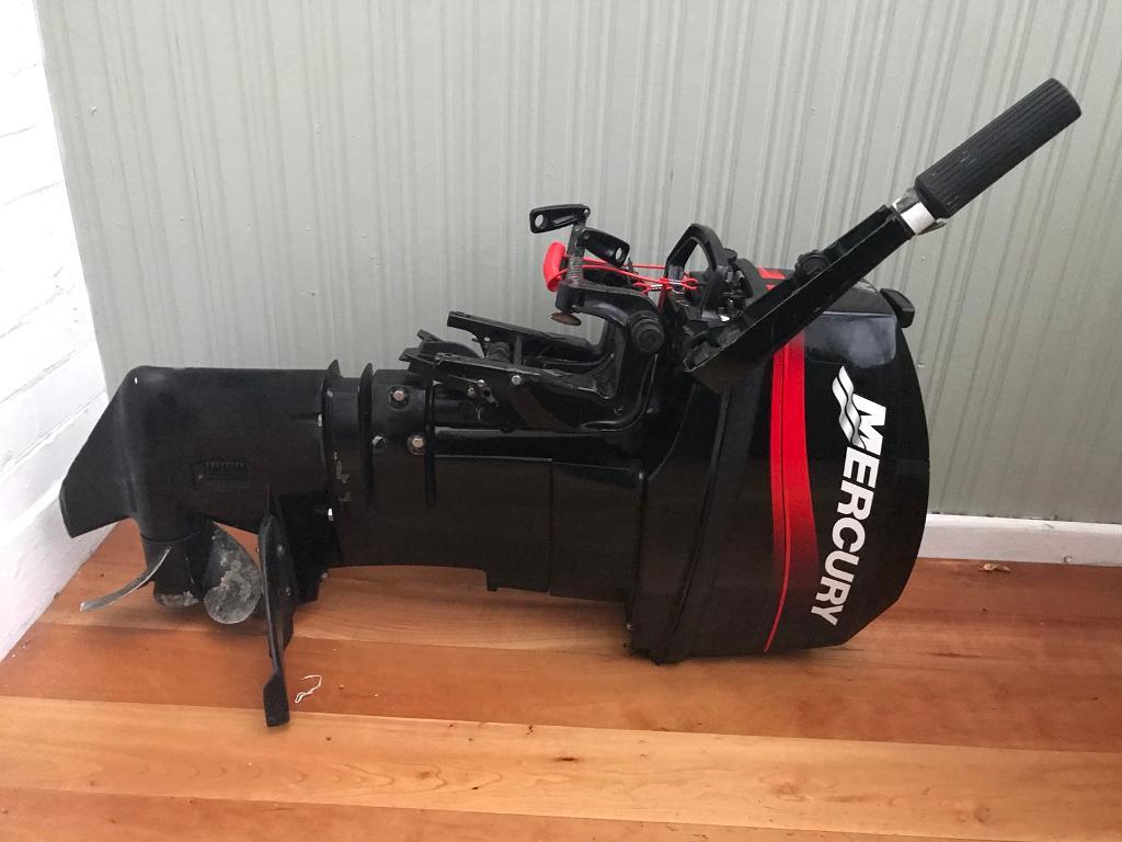 Mercury 25hp short shaft 2004/2005 outboard in Christchurch, Dorset