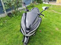 Honda pcx 125 auto moped motorcycle scooter only 2399 no offers