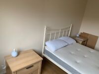 Double room for rent in leith