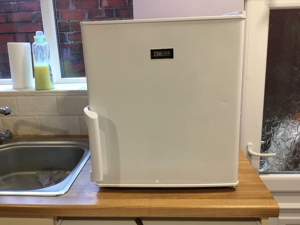 Zanussi table top freezer in Stockport, Manchester Gumtree