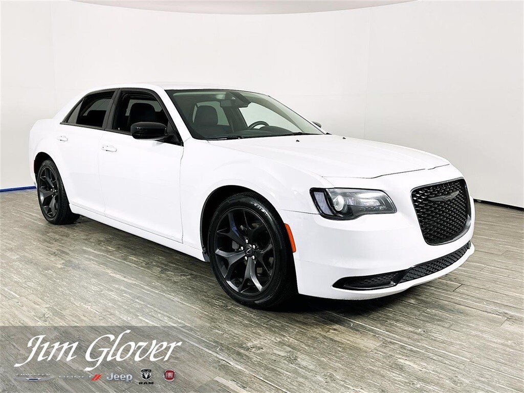 2020 Chrysler 300, Bright White Clearcoat with 59356 Miles available now!