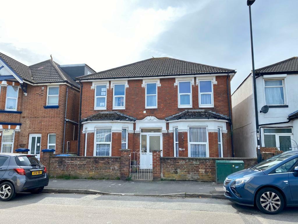 3 BEDROOM FLAT FOR RENT IN SO15 | in Southampton ...