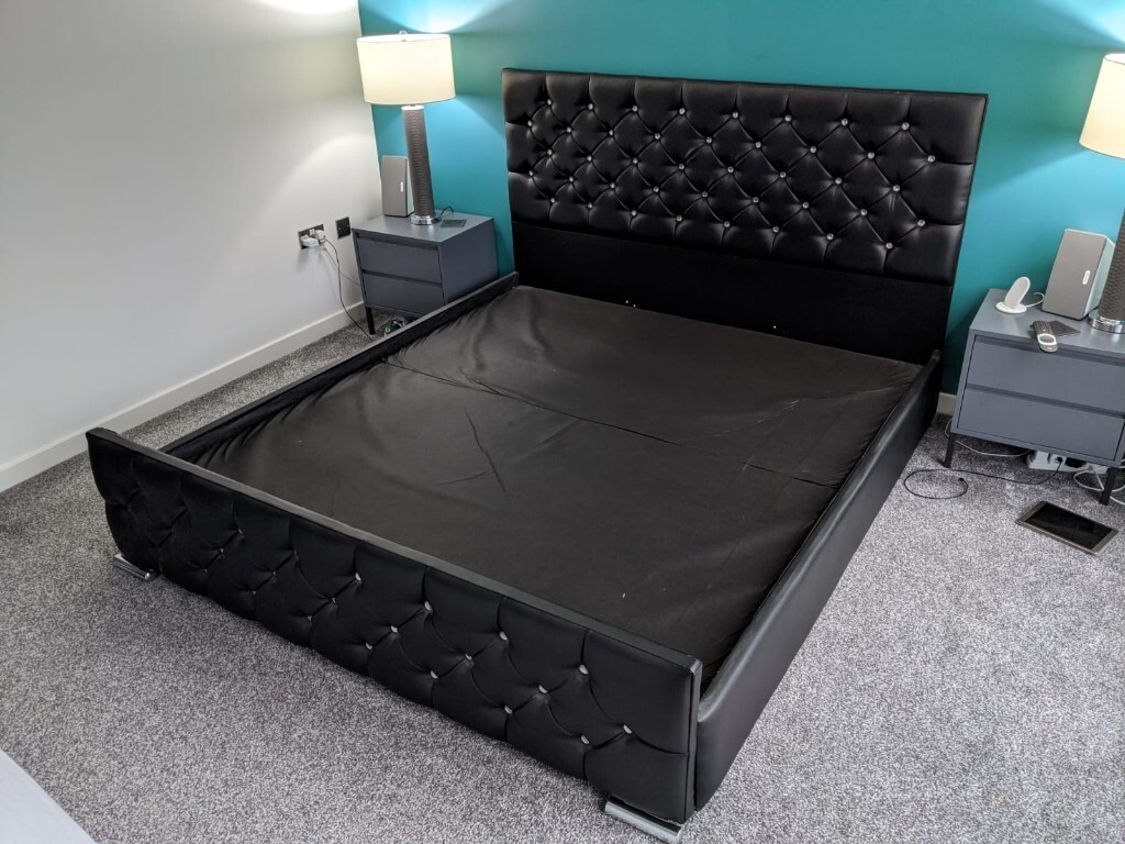 Super King Bed Frame Perfect Condition Black in Southside, Glasgow