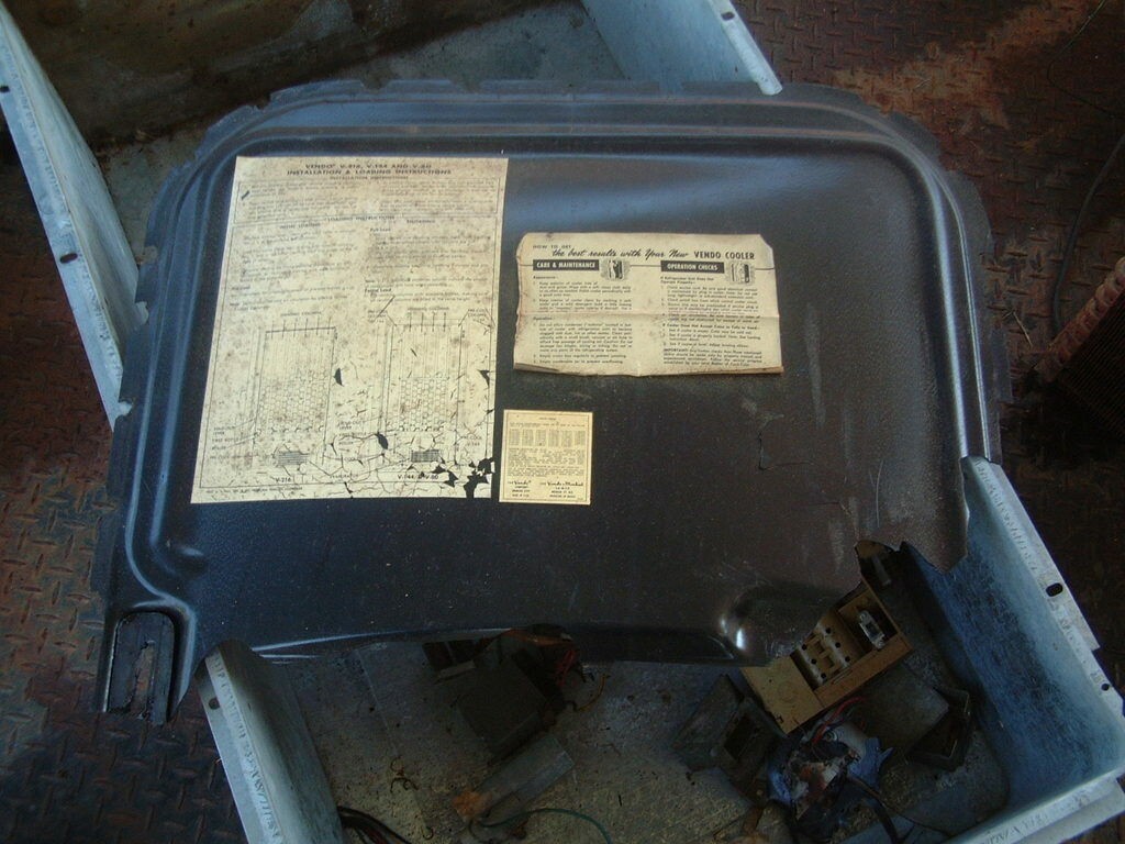 Original Vintage V 144 V 80 Coke Machine Vendo Drink Box Enclosure 41 X 22 X 12