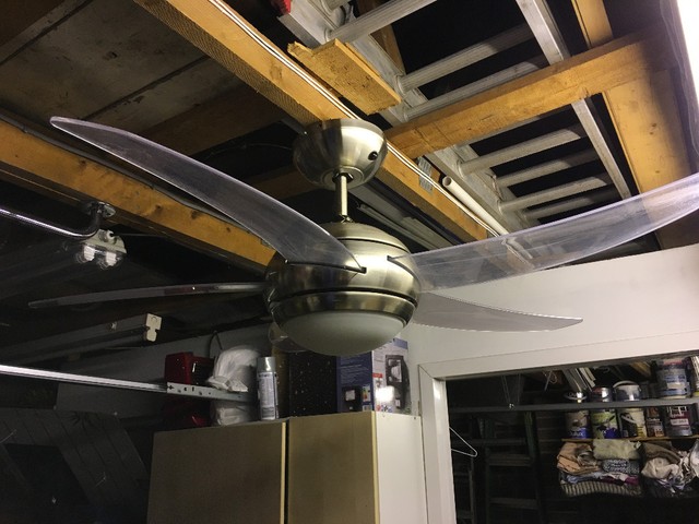Manhattan Ceiling Fan Satin Nickel Excellent Condition In Low