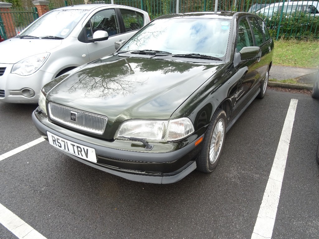 Volvo v40 1997
