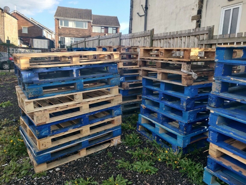 Heavy Duty Wooden Euro Pallets Delivered in Crofton, West Yorkshire