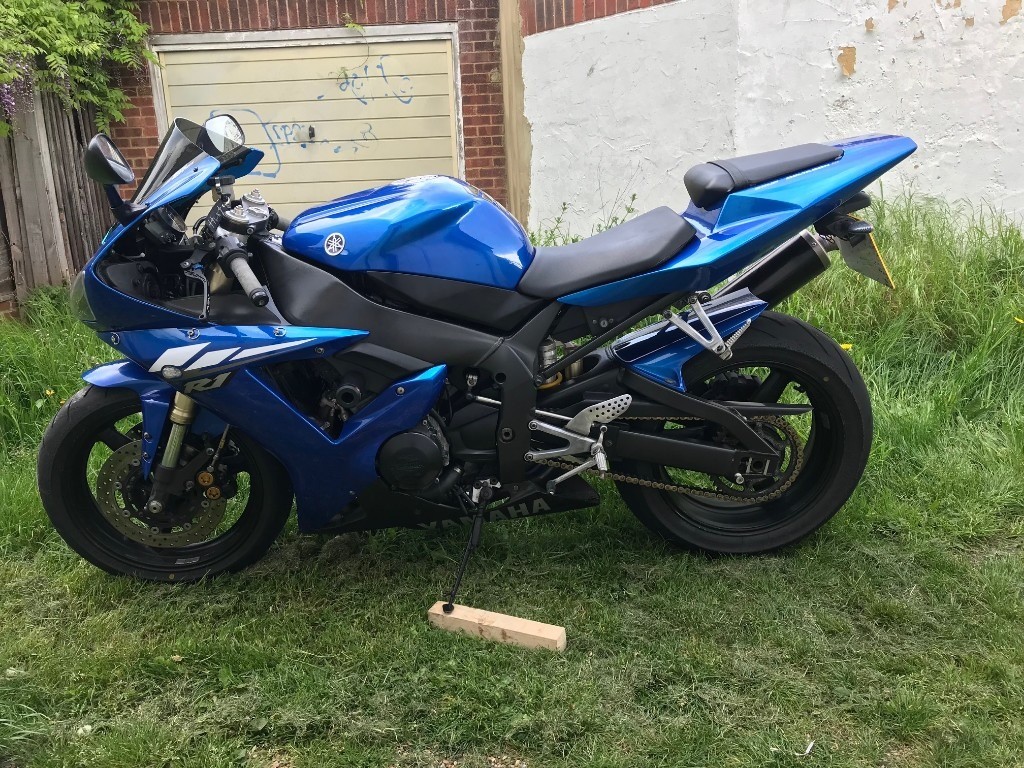Yamaha R1 2002 5PW in Twickenham, London Gumtree