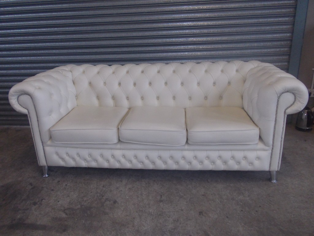 Ivory Chesterfield Leather 3seater Sofa (Suite) in Newry, County Down Gumtree