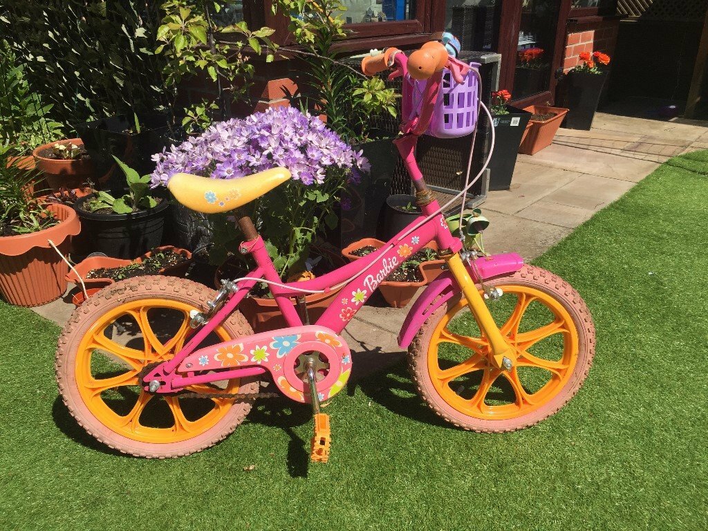 pink Barbie bike 16"wheels | in Great Yarmouth, Norfolk | Gumtree