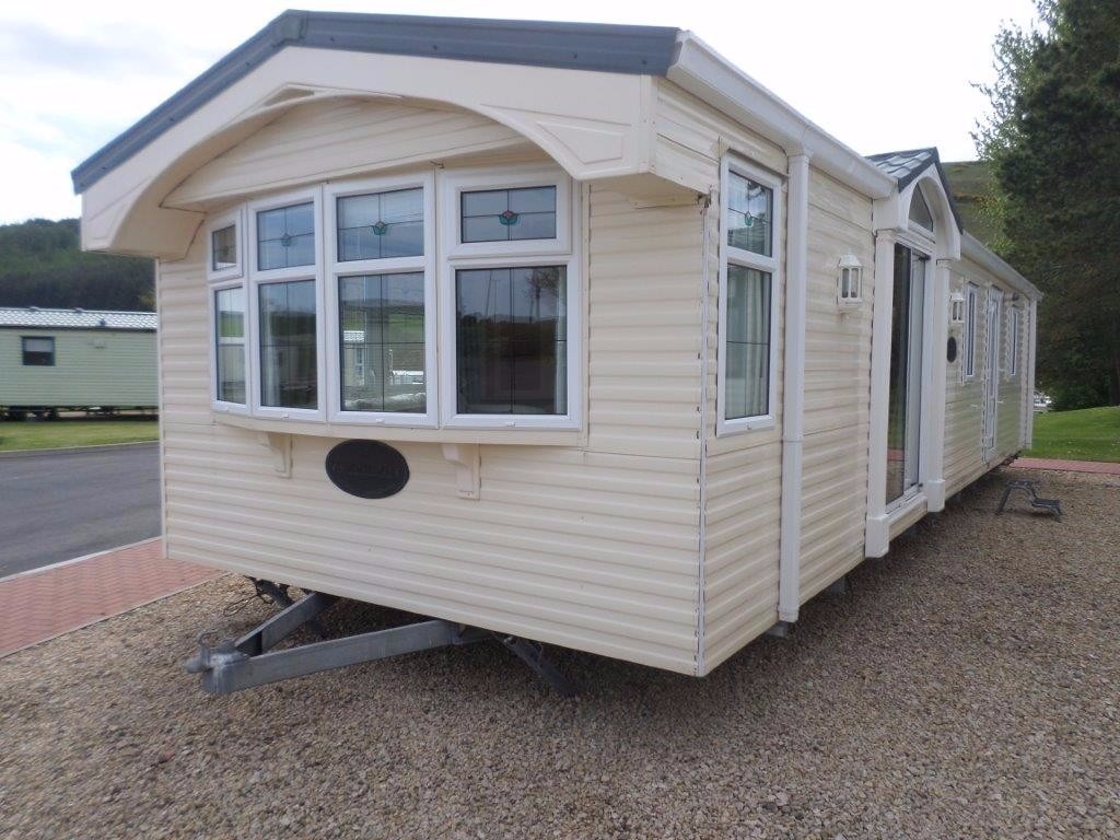 2005 Willerby Lyndhurst static caravan for sale at Chesterfield Country