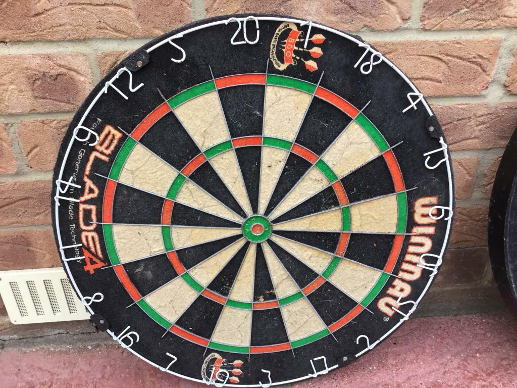 DART BOARD FOR SALEQUALITY WINMAU BLADE 4 in South East London