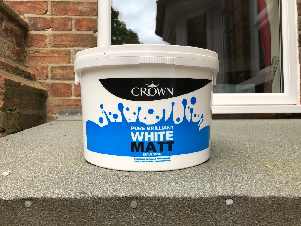 Crown Pure Brilliant White Matt Emulsion Paint 10L in Bedford