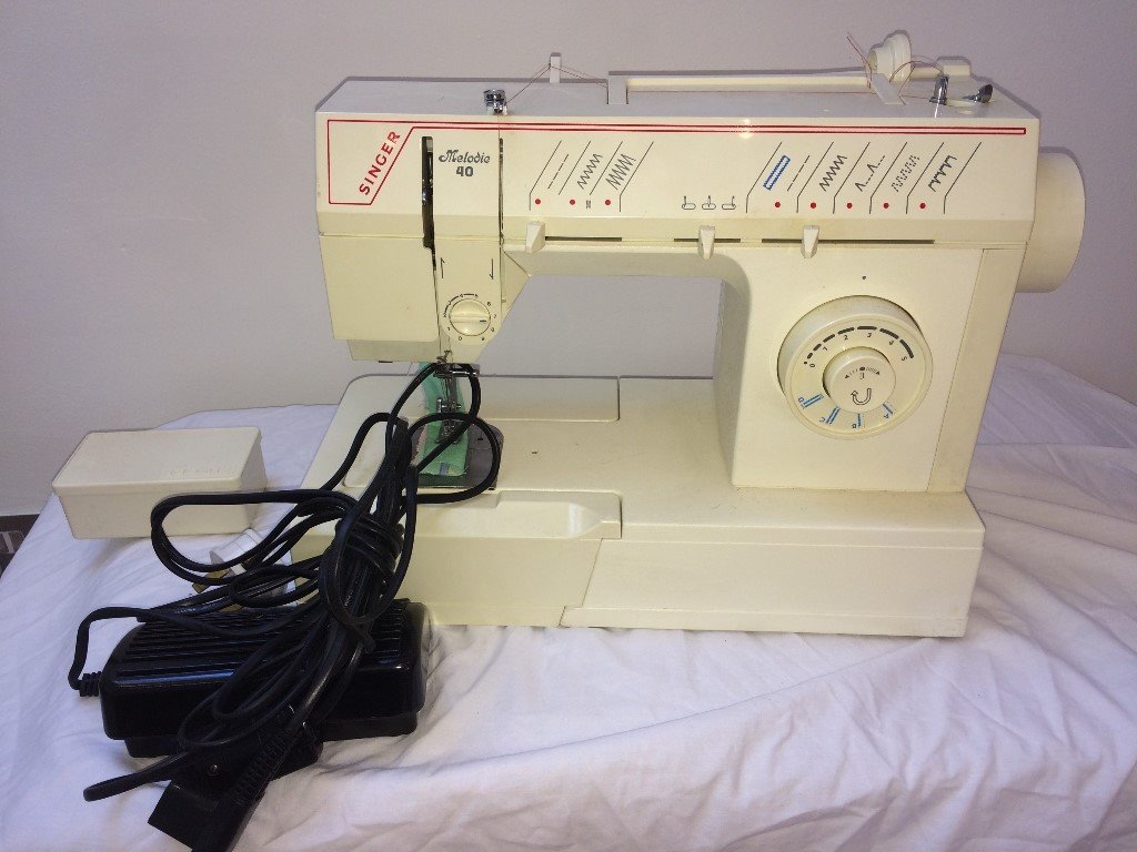 Used Singer 5805c Sewing Machine in Ringwood, Hampshire Gumtree