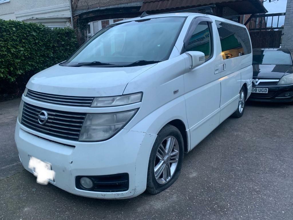 Nissan elgrand 2002