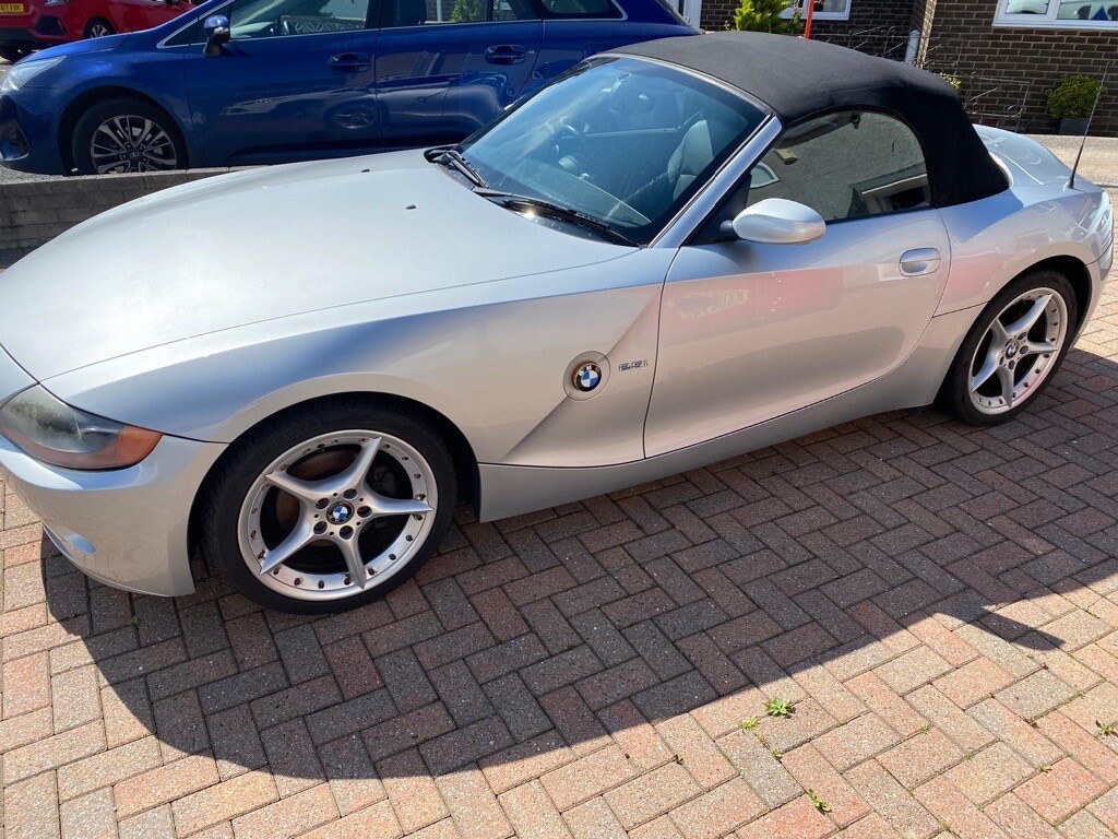 REDUCED * BMW Z4 2.5i Silver Convertible Full Leather in Whitehaven