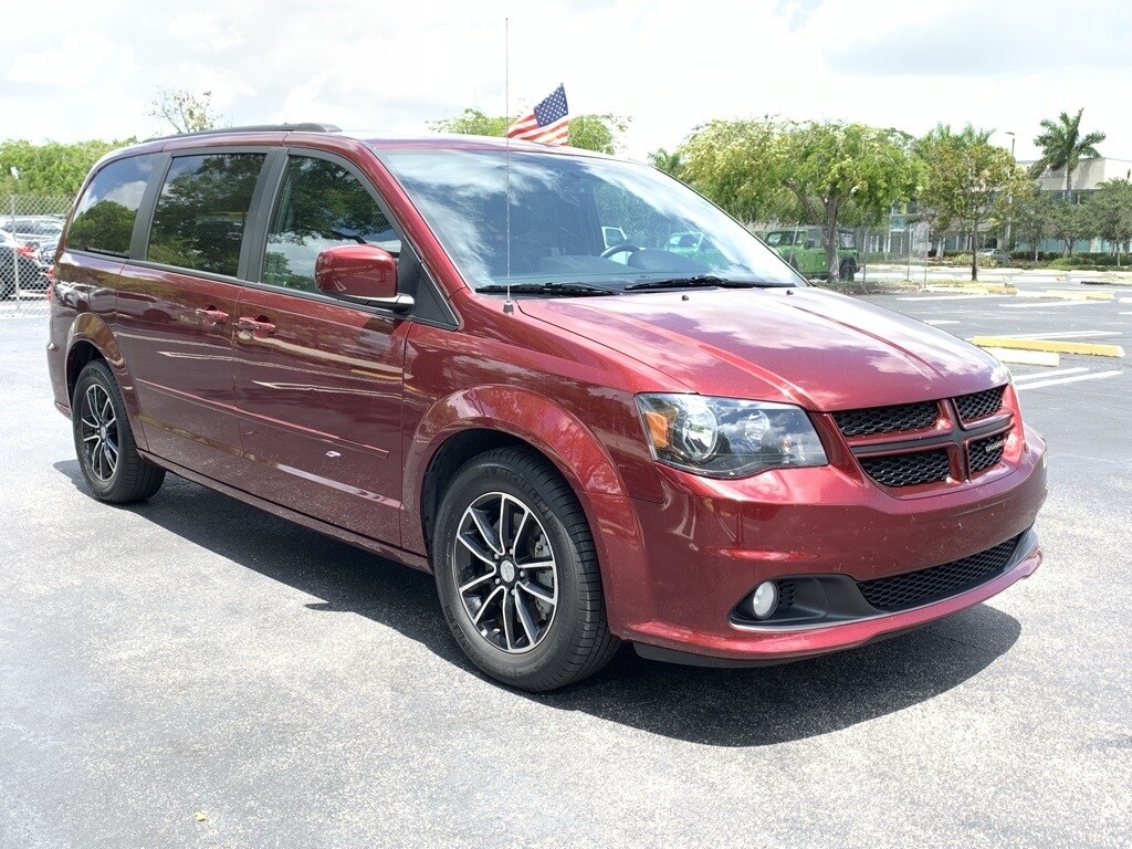 Owner 2017 Dodge Grand Caravan GT