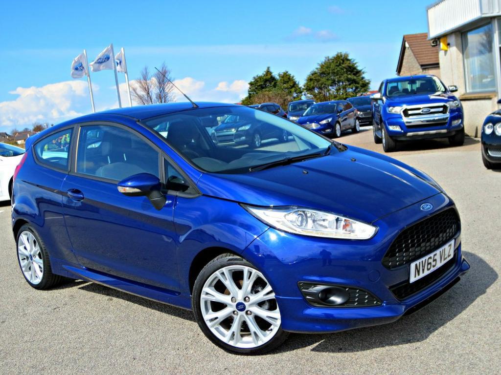 Ford Fiesta 1.0 EcoBoost 125 Zetec S 3dr (deep impact blue) 2015 | in ...