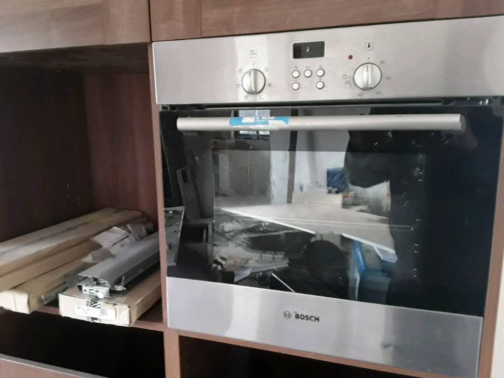 Ex Display Bosch Single Electric Oven model HBN331E1B rrp 300 in