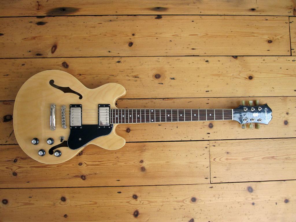 Epiphone Dot ES 339 NA (natural) with AlNiCo Classic Pro Humbuckers