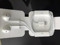 Apple EarPods with lighting connector new