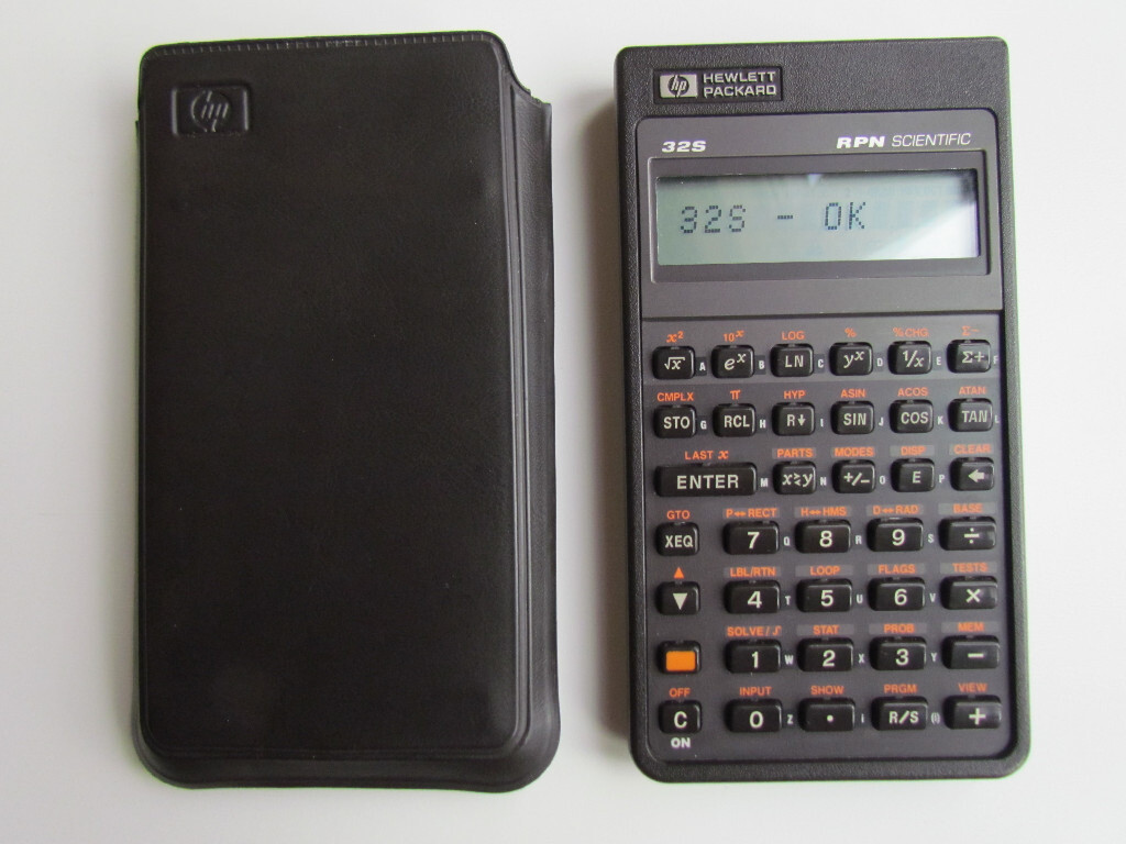 Hewlett Packard HP 32S RPN scientific calculator, with original pouch