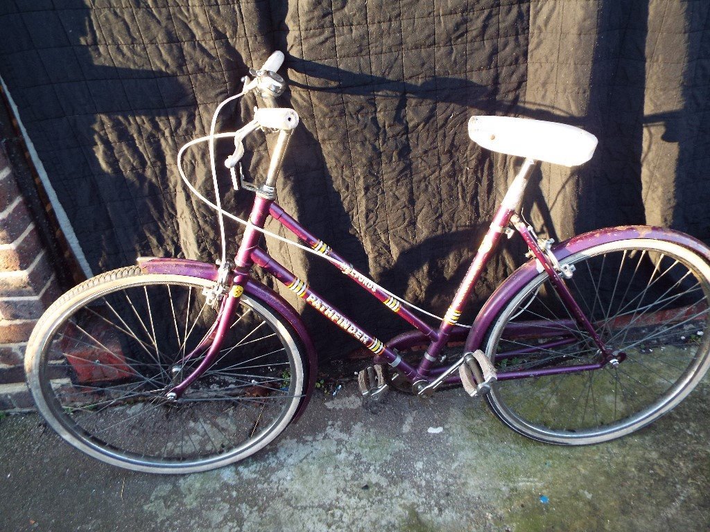 Road bike for girls or kids Halfords Pathfinder fixi single speed in