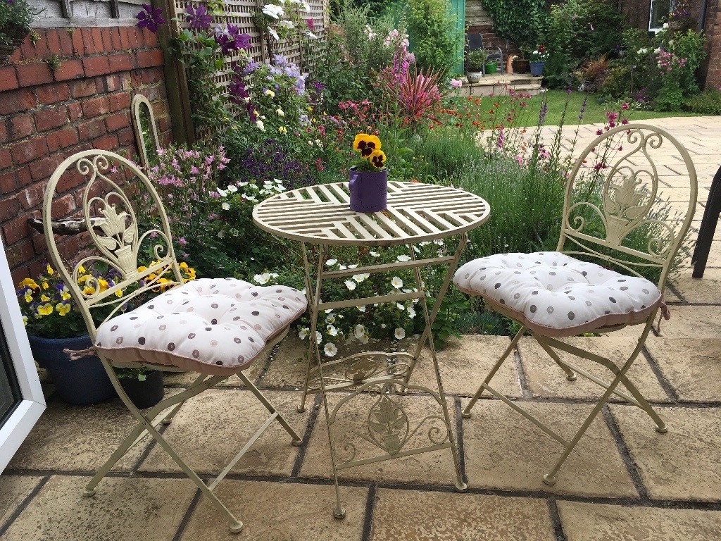 Garden bistro set in cream shabby chic with cushions and two chairs