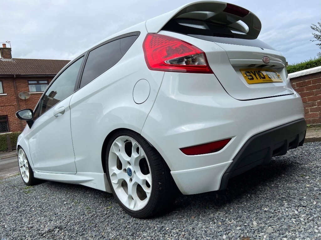 Ford, FIESTA, 2010, Manual, 1.6 3 doors white modified £2995 ono in