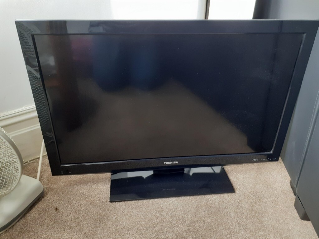 32" toshiba tv for sale in Hyde, Manchester Gumtree