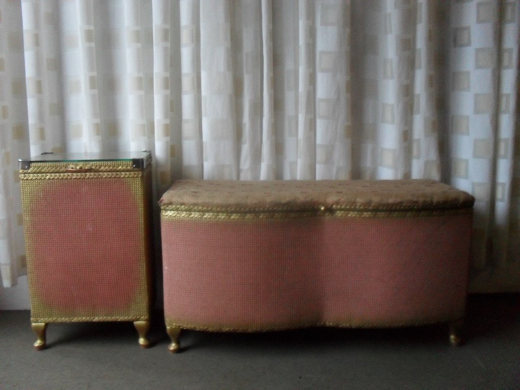 VINTAGE LLOYD LOOM STYLE OTTOMAN BLANKET BOX LINEN CHEST WITH MATCHING